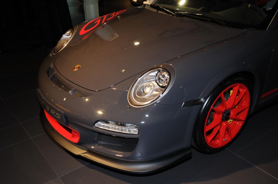  Porsche 911 GT3 RS 2010 года  (фото 27 из 33)